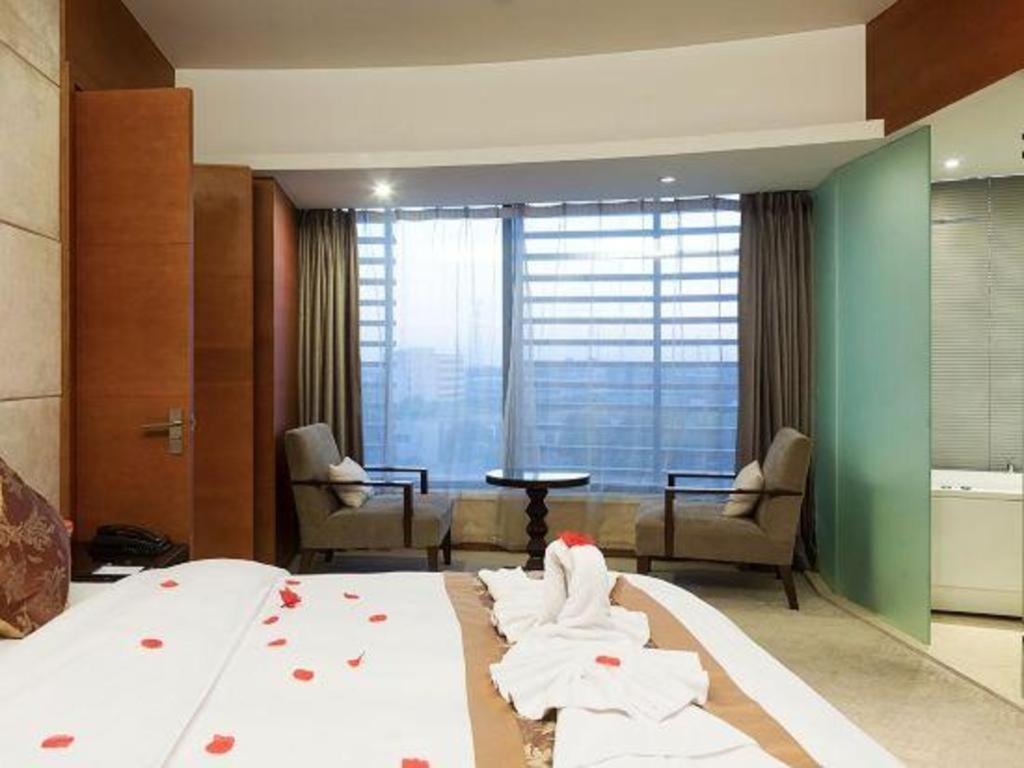 Suzhou Phoenix Hotspring Resort Zhangjiagang Exterior foto
