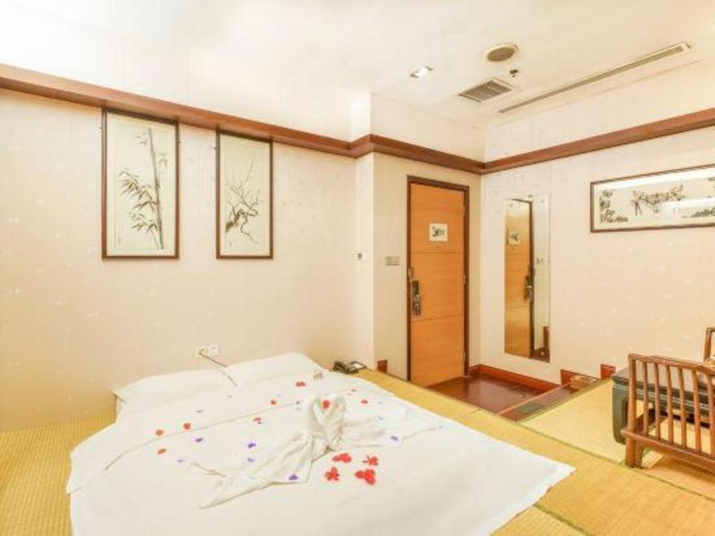 Suzhou Phoenix Hotspring Resort Zhangjiagang Exterior foto